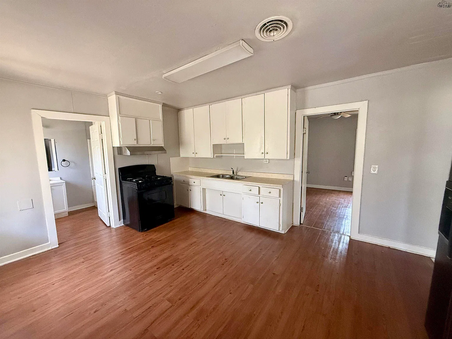 2 bed, 1.0 bath, 750 sqft, $895 — Photo 4