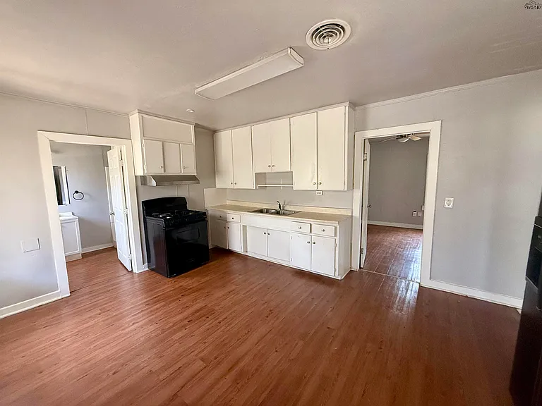 4709 Coronado Ave — Photo 4