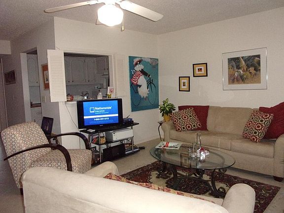 3rd image of 234 Sussex L