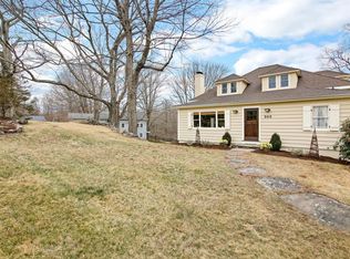 969 Smith Ridge Rd, New Canaan, CT 06840