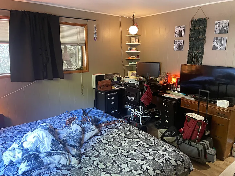 3222 W Government Way — Photo 9