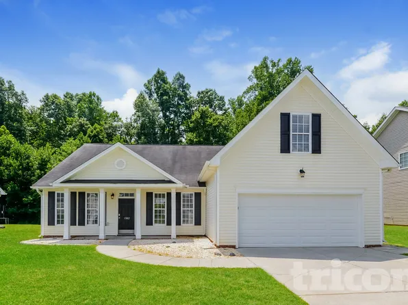 1582 Weatherend Dr, Rural Hall, NC 27045