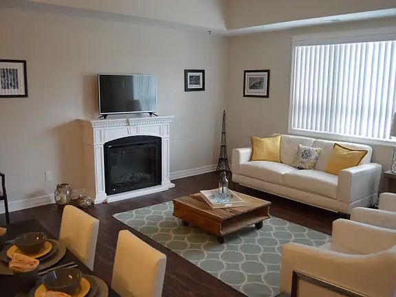 4th image of 50 Seacliff Dr E #609