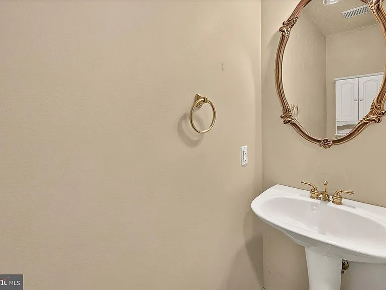 6430 Bellevue Pl — Photo 17