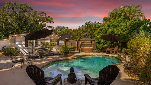 4311 Bell Ave Photo 1