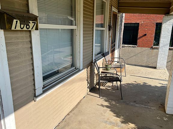2nd image of 1067 N 6th St #X