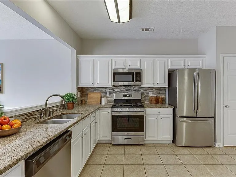 2421 Elkhorn Ter — Photo 15