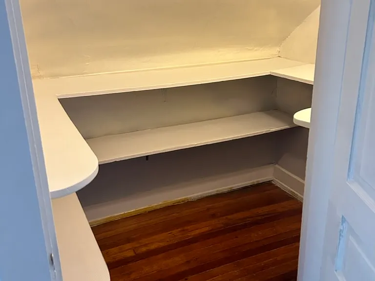 1118 Cypress St #3 — Photo 2