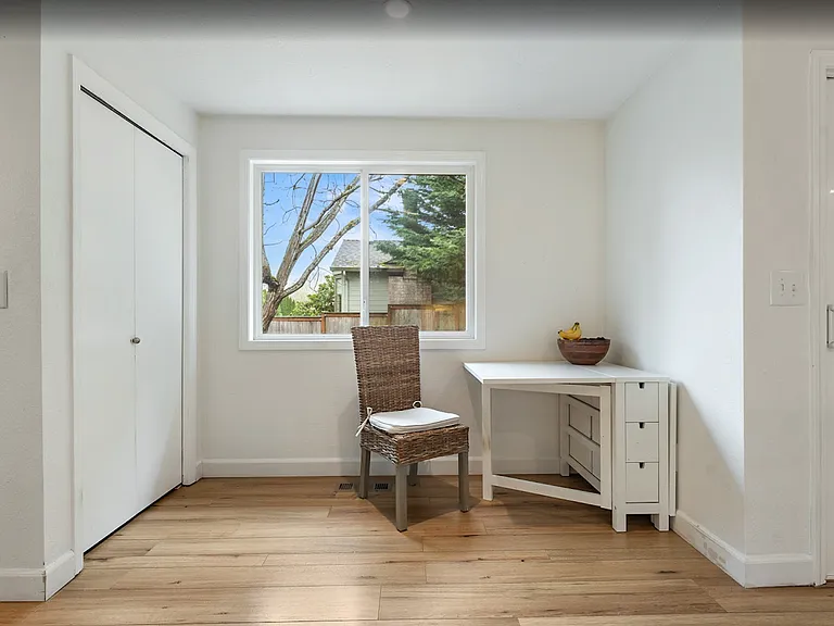 13338 SW Shore Dr — Photo 37
