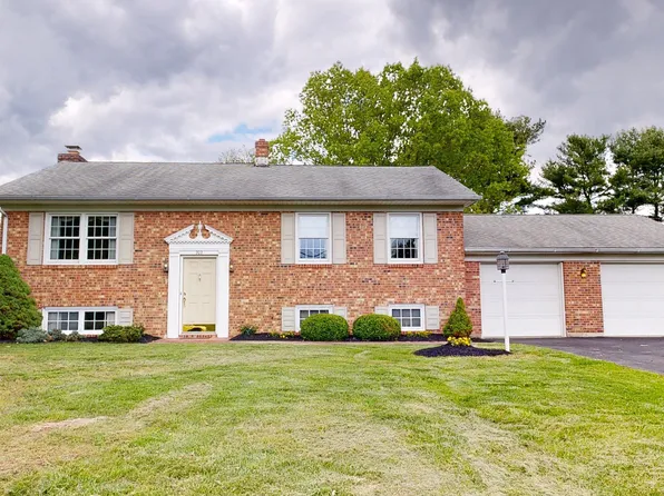 202 Marabou Dr, Newark, DE 19702