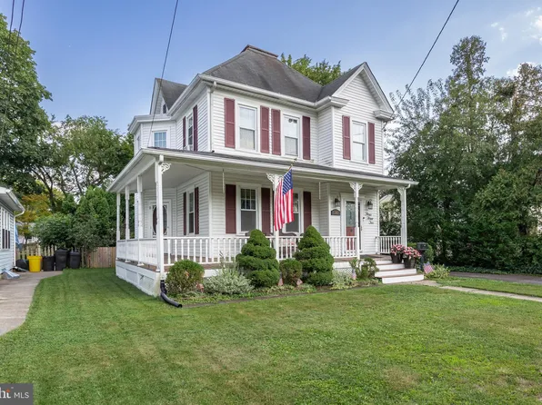 332 W Pine St, Audubon, NJ 08106