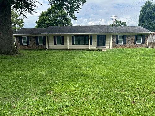 1572 Oxford Way Photo 1