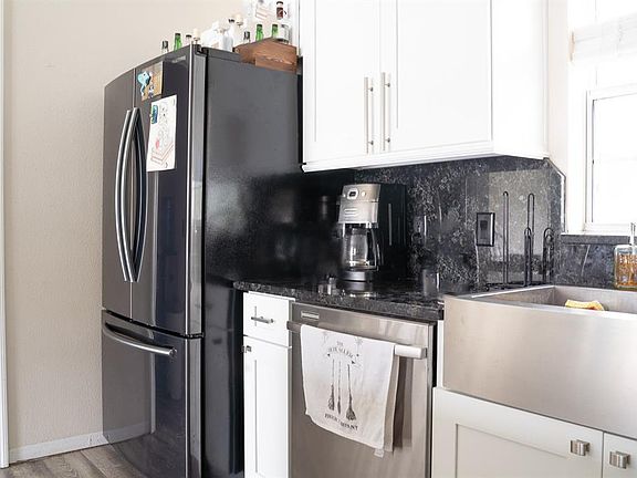 3rd image of 8801 SE 158th Pl