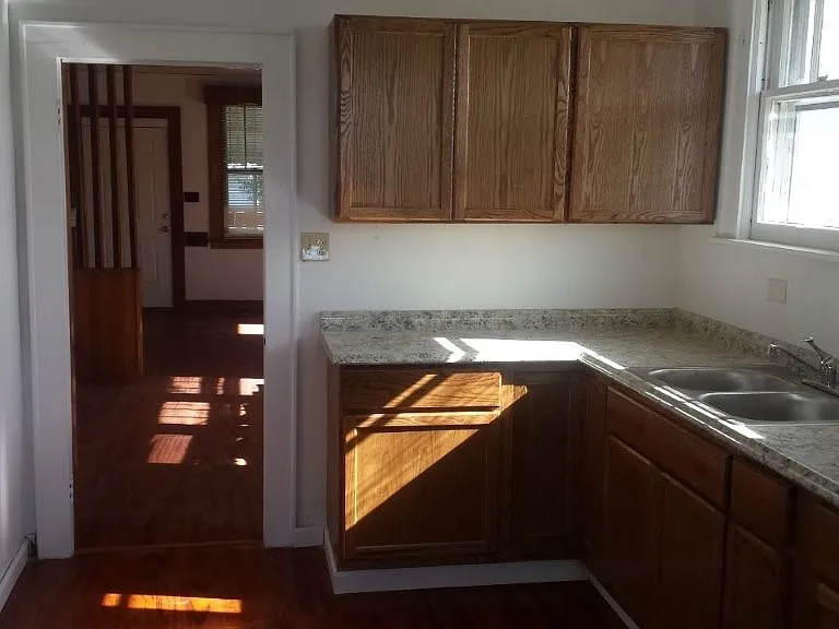 21 Woodward Ct — Photo 8