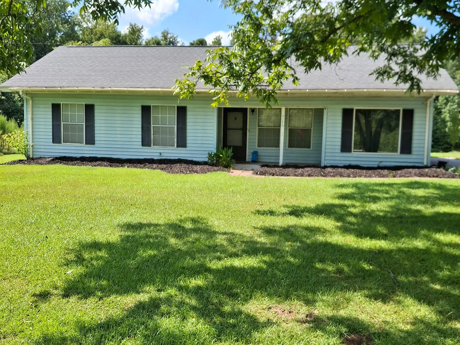 146 Nash Rd — Photo 1