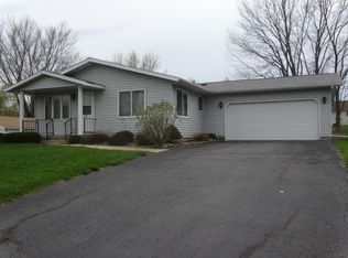 902 Chicago Ave, Viroqua, WI 54665