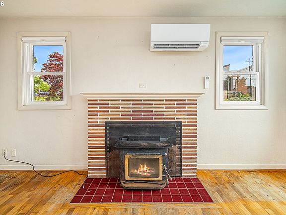 4th image of 1470 Jay St