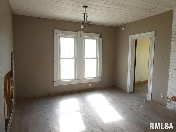 5th image of 309 Talmadge St