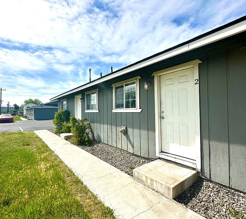 525 NW 9th St