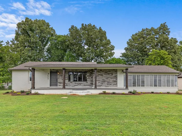 711 Ford Ave, Muscle Shoals, AL 35661