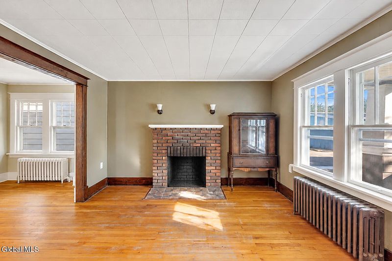 5th image of 2 Irving Place