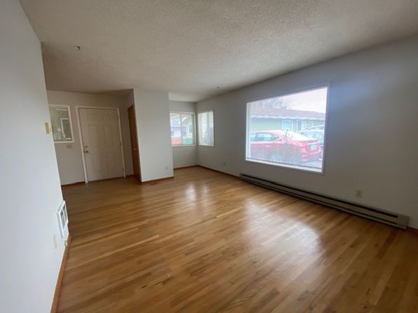 1540-1544 E 1st St #48969E5F8