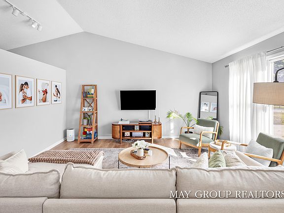 4th image of 15257 Widgeon Rd