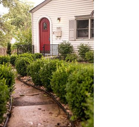 3rd image of 8023 Acorn Ave