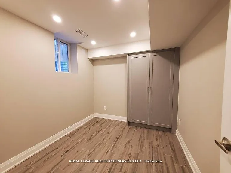 39 Vezna Cres #BASEMENT — Photo 10