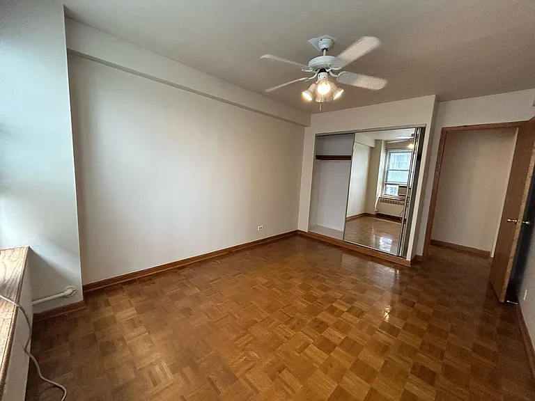 4180 Marine Terrace Apartments — Photo 72