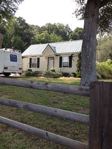 2nd image of 1641 Cherryville Rd