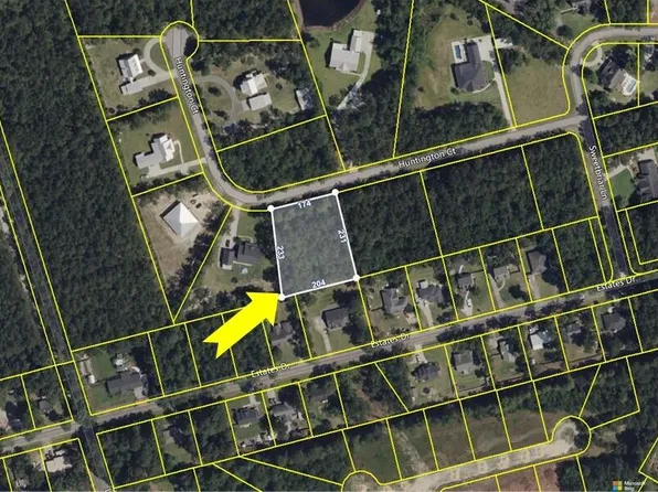 26 Huntington Ct, Walterboro, SC 29488