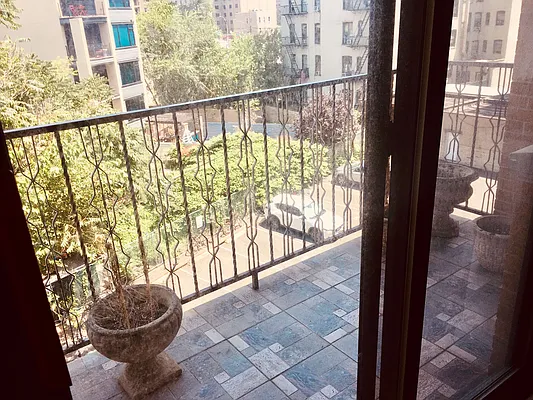 Rented by Owner | media 23