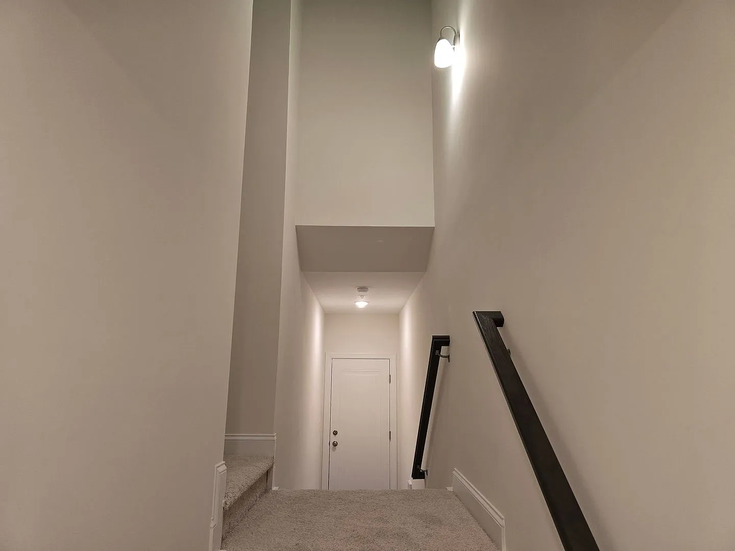 Brand Spankin' New Condo on White St! — Photo 2