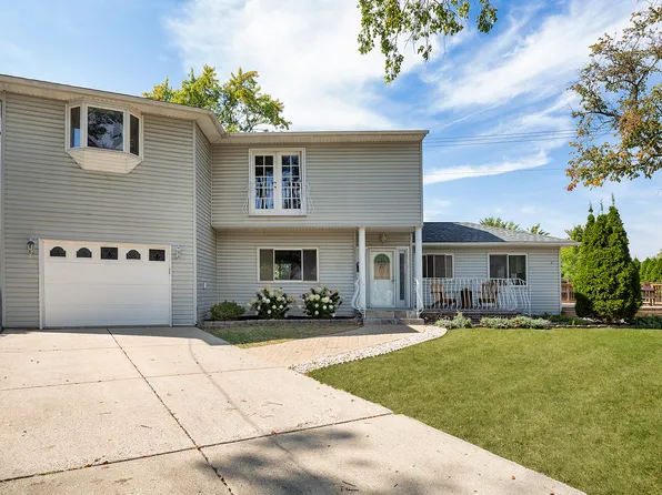 1012 Windsor Rd, Highland Park, IL 60035