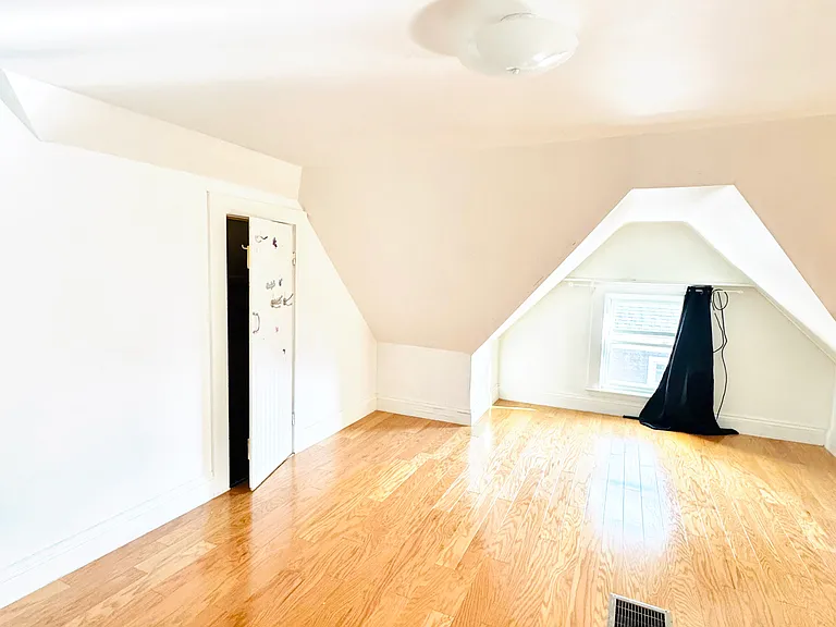 123 Beach St — Photo 24