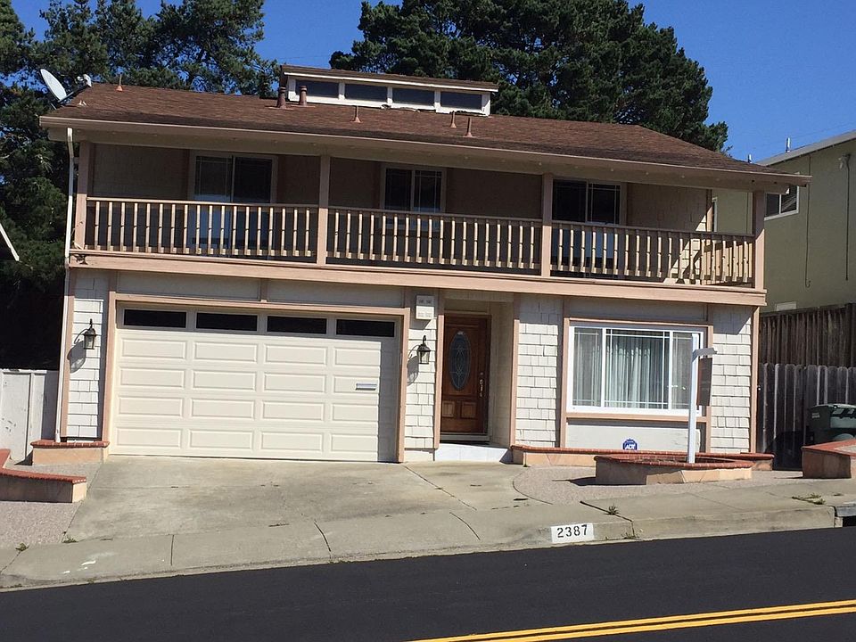 1st image of 2387 Wexford Ave