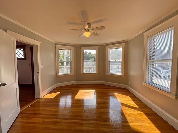 3rd image of 71 Pierpont St #2