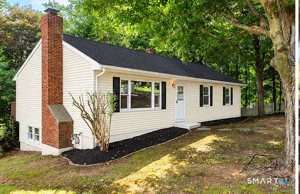 1st image of 77 Evergreen Avenue