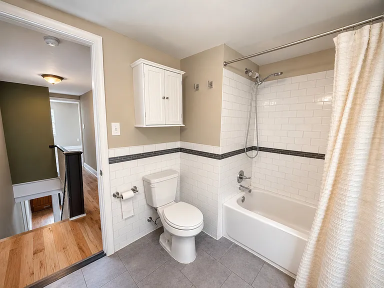 1629 S Jessup St — Photo 23