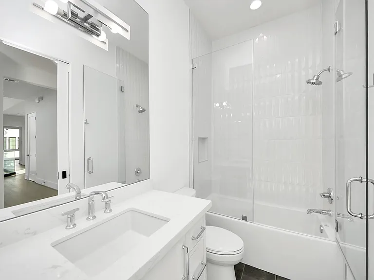 2232 Swift Blvd — Photo 21
