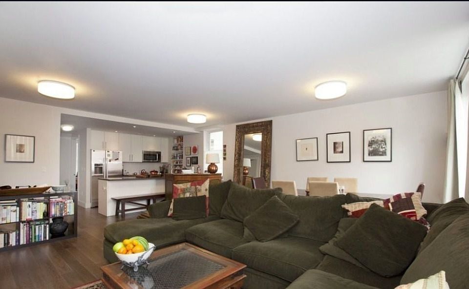 2nd image of 308 E 109th St APT 7A