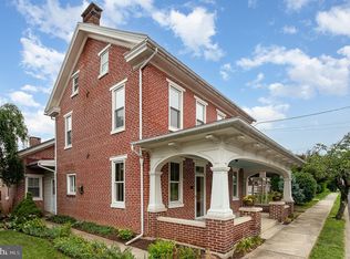 407 E Derry Rd, Hershey, PA 17033