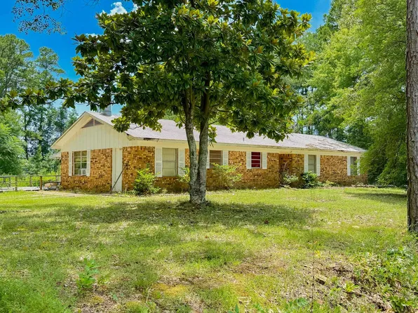7677 E Noonday Rd, Hallsville, TX 75650