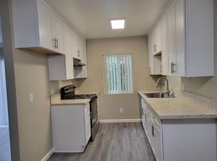 185 Mesa Dr #202-B, Costa Mesa, CA 92627