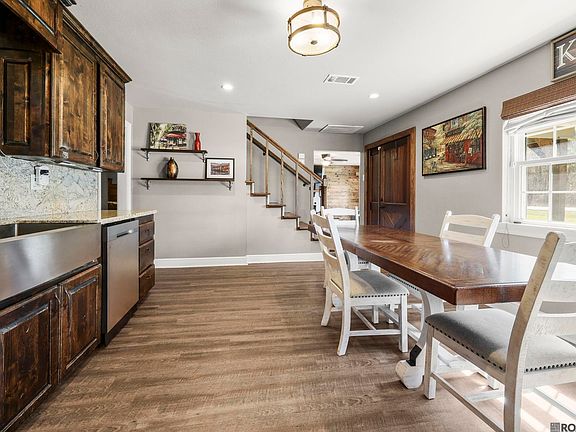 5th image of 45340 Gold Place Rd