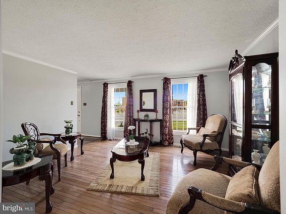 4th image of 1311 Butterfly Ln