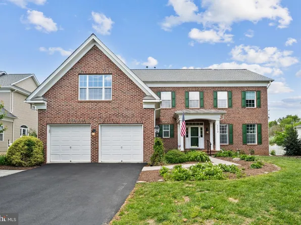 521 Page St, Berryville, VA 22611