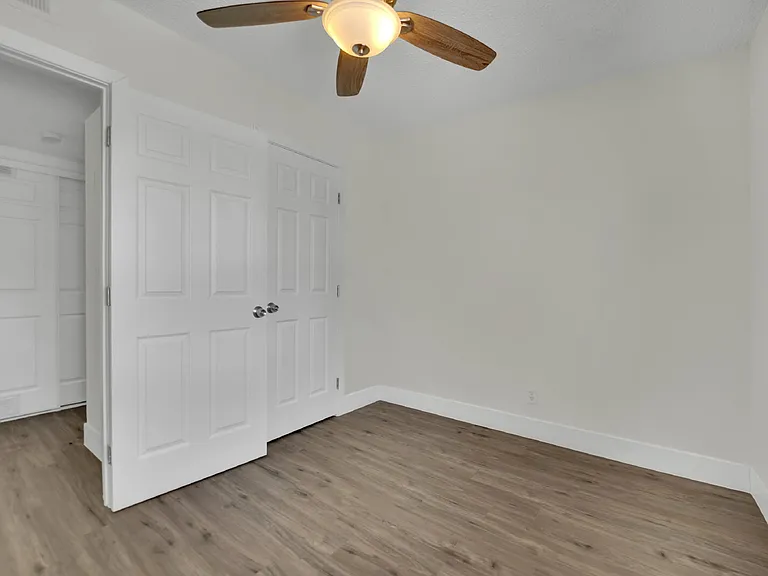 1304 Rexford Pl — Photo 32