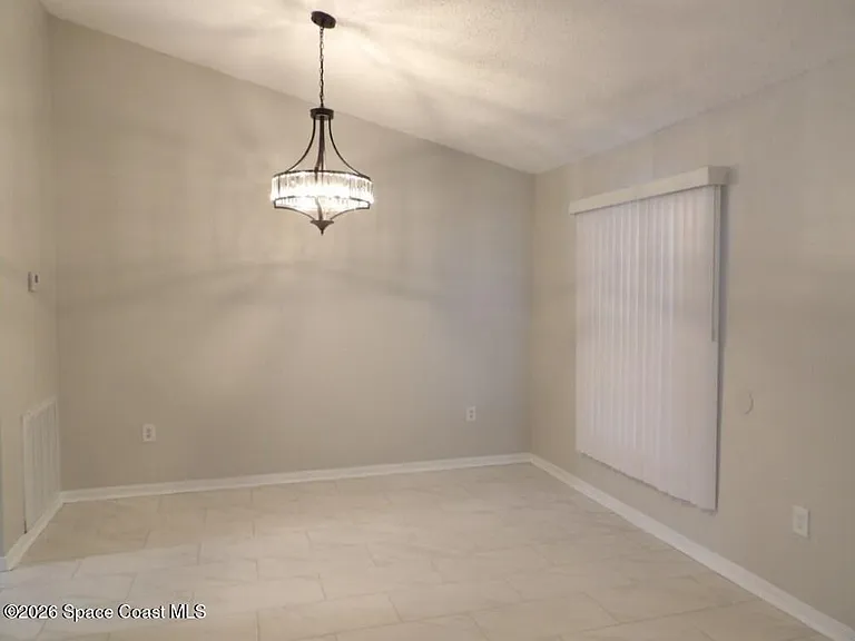 249 Higgins Ave NW — Photo 4